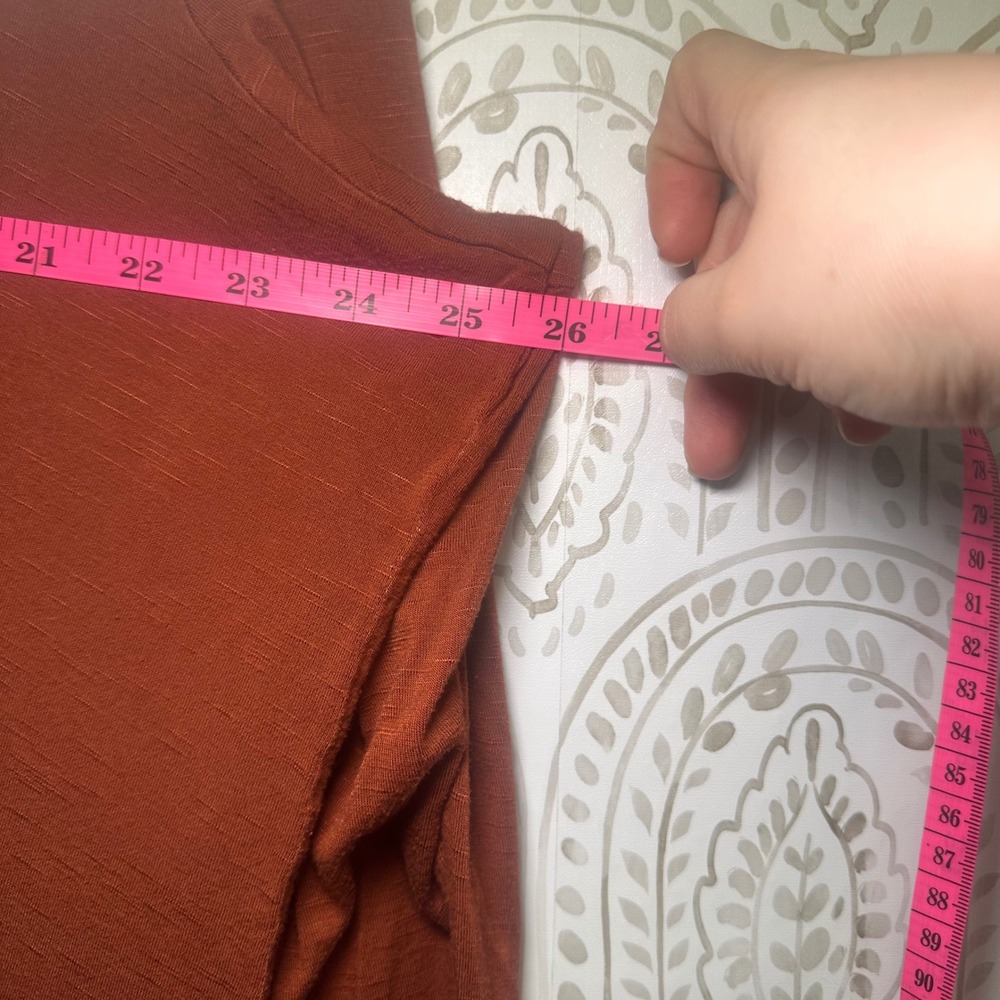 24/7 Comfort Knit Long Sleeve Top Rust Orange Ruffle Cuff Size 2 - Picture 7 of 8